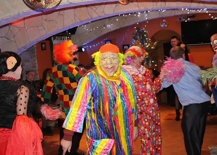 Eco Grill Hotel Restaurant AQUARIUS Leopoli